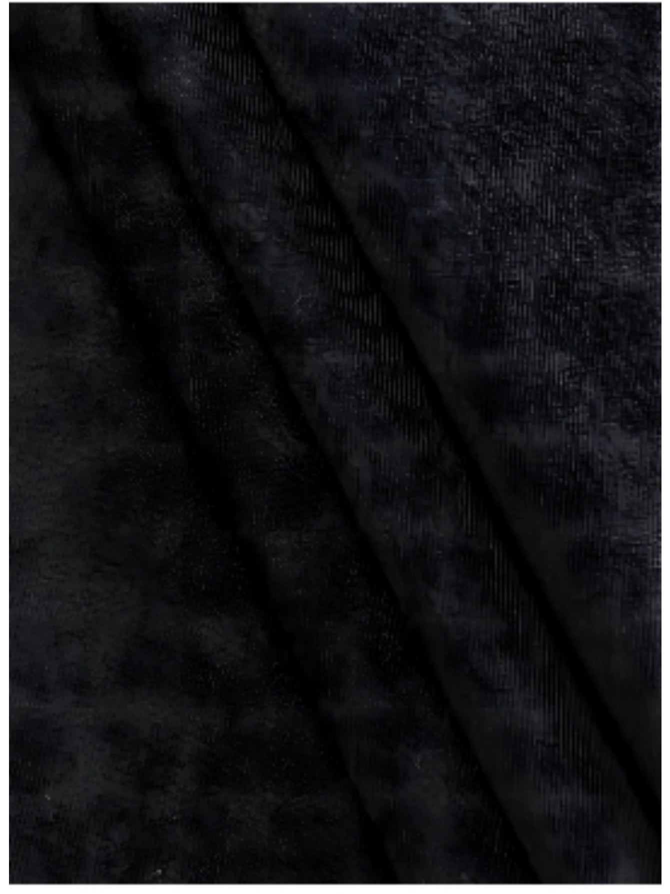 Men Short-Sleeved Shirt With A Distinctive Skull Handprint