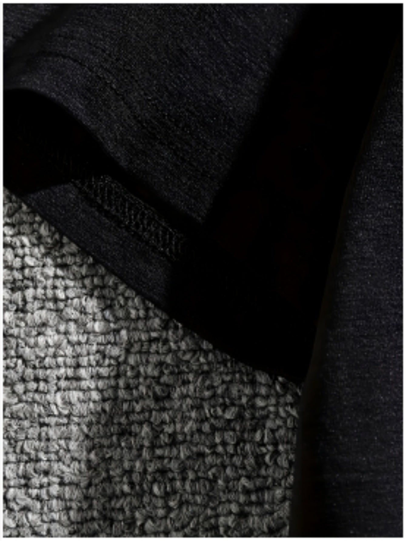 Men Short-Sleeved Shirt With A Distinctive Skull Handprint