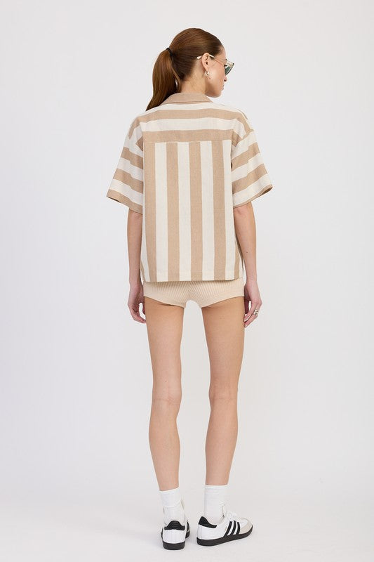 OVERSIZED BUTTON UP SHIRT