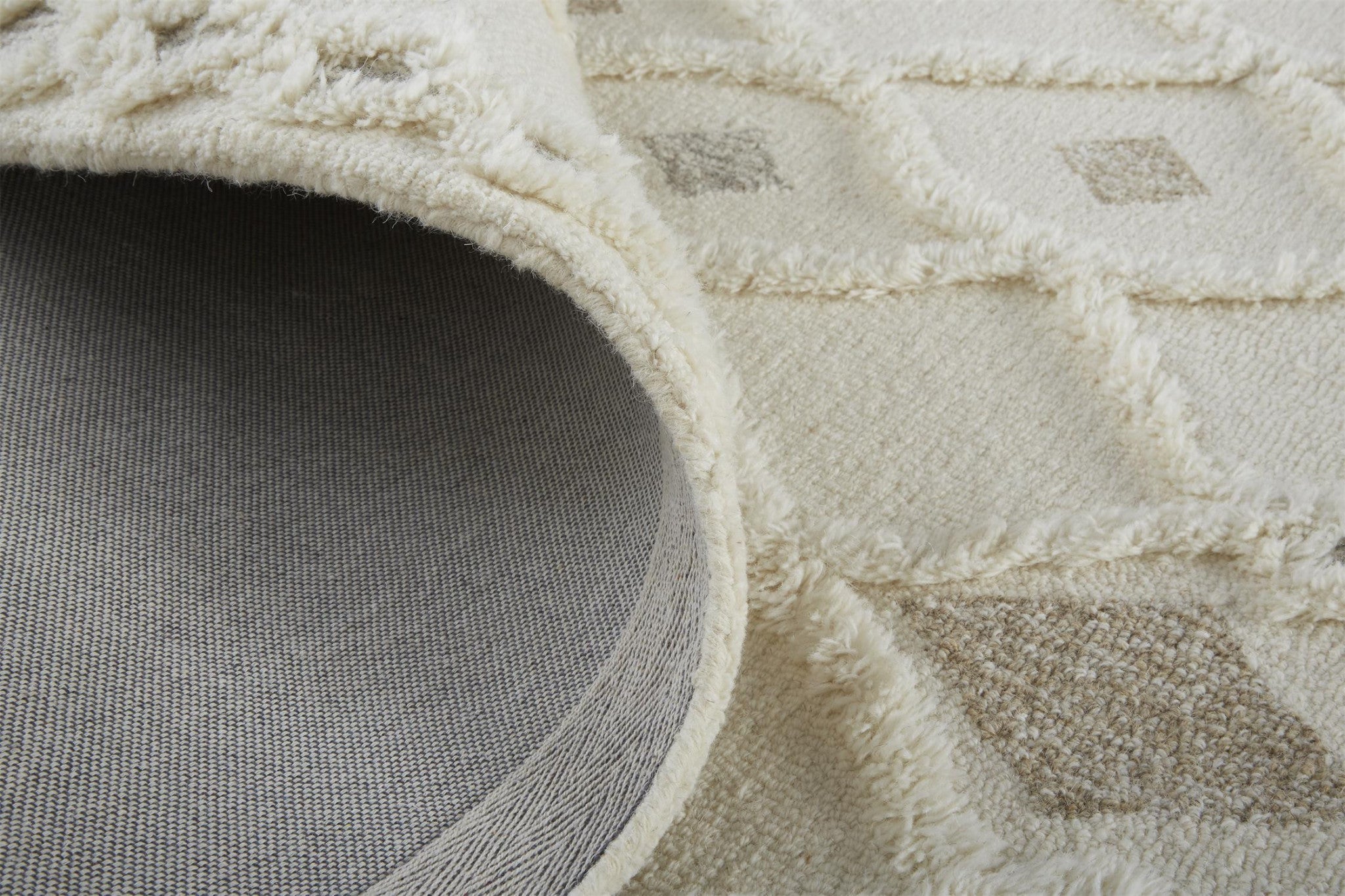 4' X 6' Ivory Tan And Silver Wool Geometric Tufted Handmade Stain