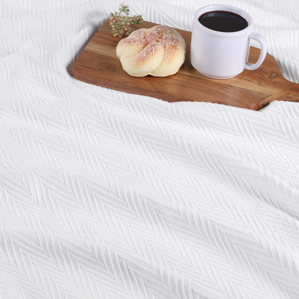 Queen White Cotton Woven Chevron Blanket