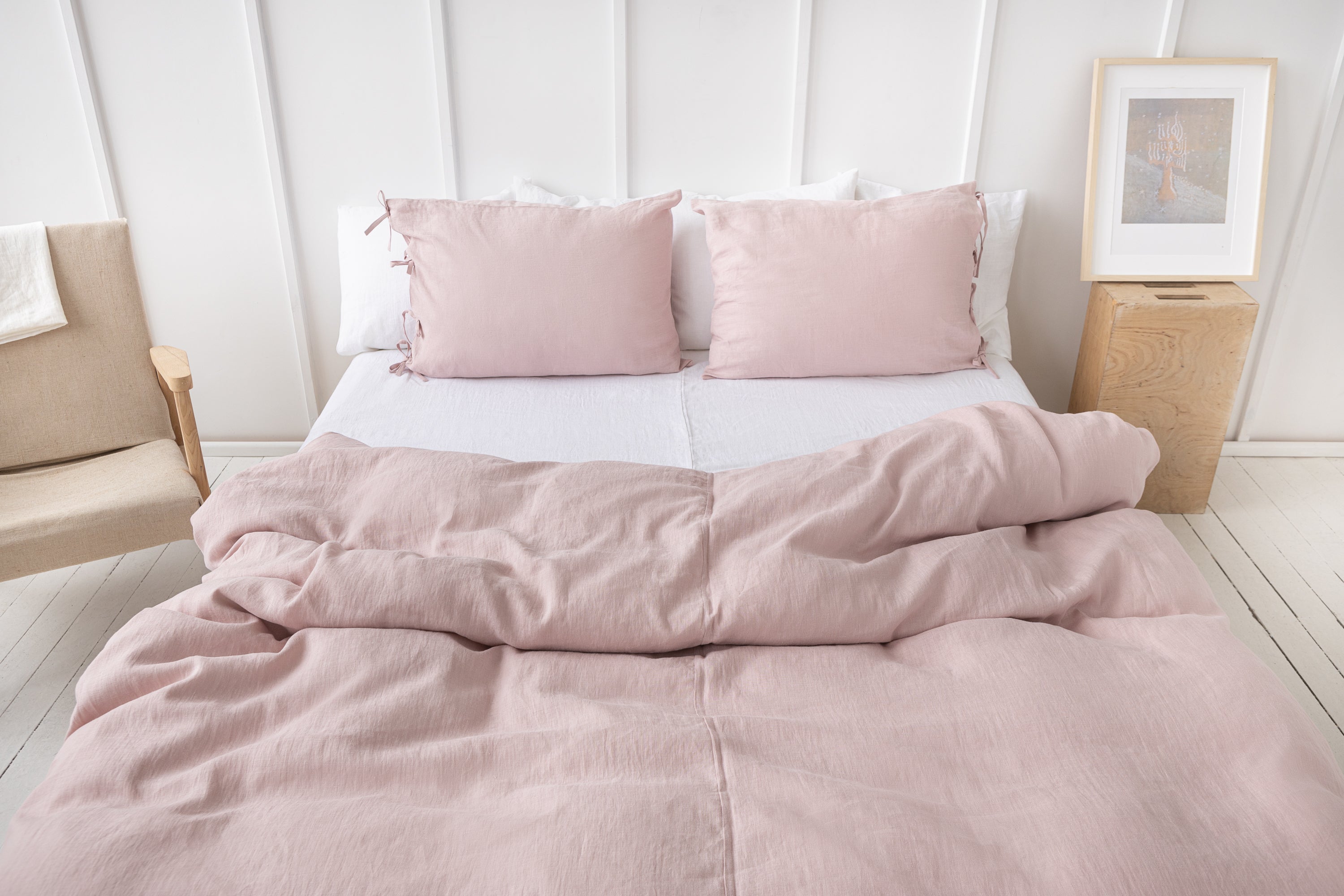 Pale Pink linen pillowcase with ties