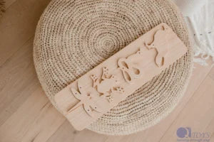 QToys Australia (USA) Food Chain Lacing Set