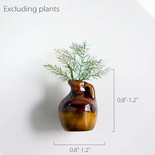 Mini Magnetic Vase (plants not included)