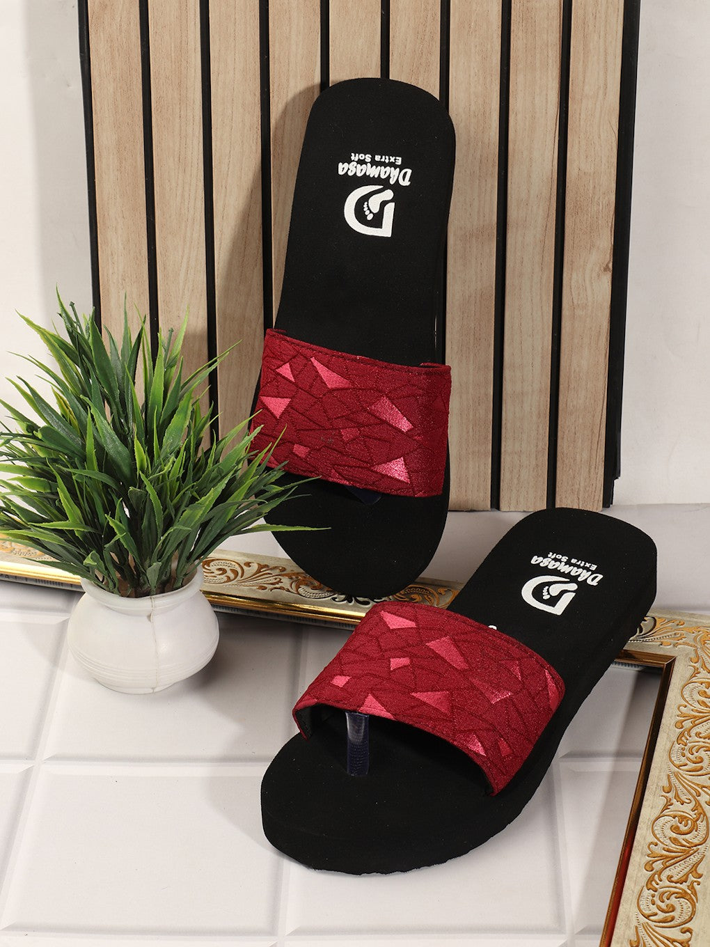 Fashion slipper for women with shiny Cloth, Cherry (SIZE 5K)